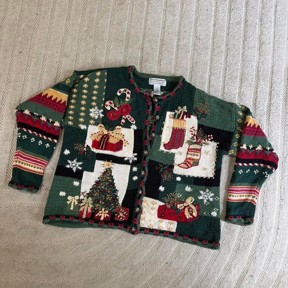 VTG 2004 Tiara International Christmas sweater size L Holiday Festive Cottage